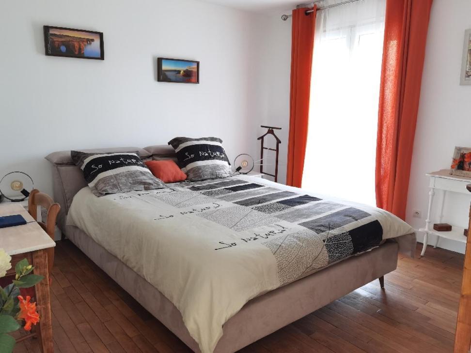 Les Pingouins De La Marne Bed & Breakfast เลอแปโรซูร์มาร์น ภายนอก รูปภาพ