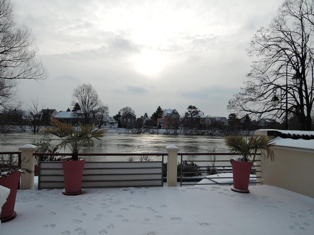 Les Pingouins De La Marne Bed & Breakfast เลอแปโรซูร์มาร์น ภายนอก รูปภาพ
