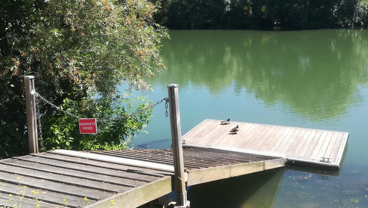 Les Pingouins De La Marne Bed & Breakfast เลอแปโรซูร์มาร์น ภายนอก รูปภาพ