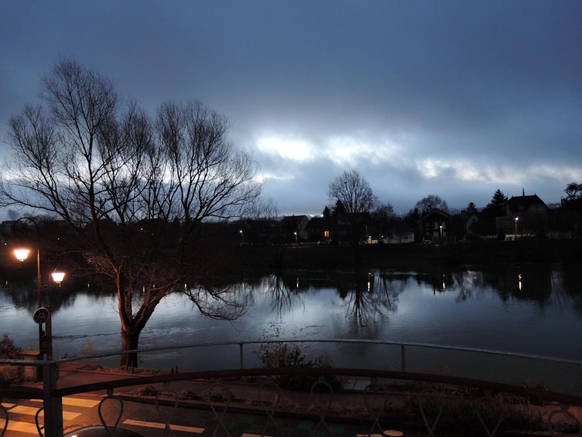 Les Pingouins De La Marne Bed & Breakfast เลอแปโรซูร์มาร์น ภายนอก รูปภาพ