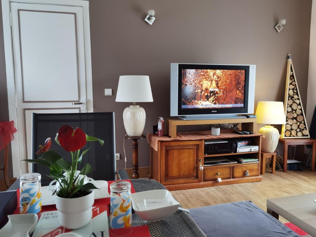 Les Pingouins De La Marne Bed & Breakfast เลอแปโรซูร์มาร์น ภายนอก รูปภาพ
